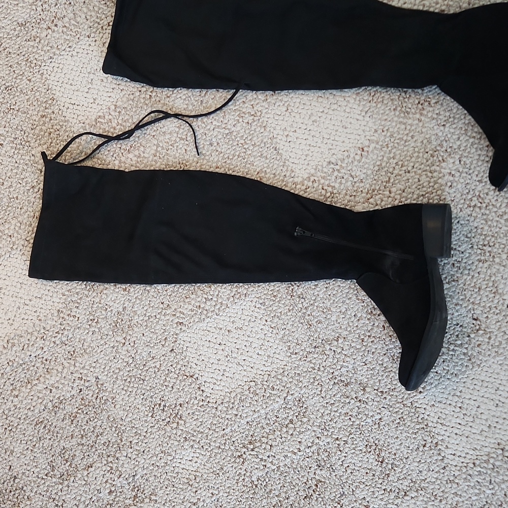 Knee high boots - Picture 2 of 3